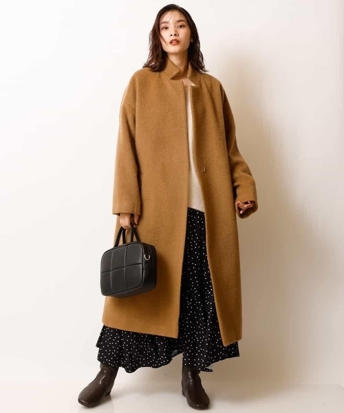 a.v.v（アーヴェヴェ）の「【a.v.v Charme】スタンドカラーシャギーロングコート（ピーコート・レディース・サンドベージュ・38/40/36）」の4枚目の写真