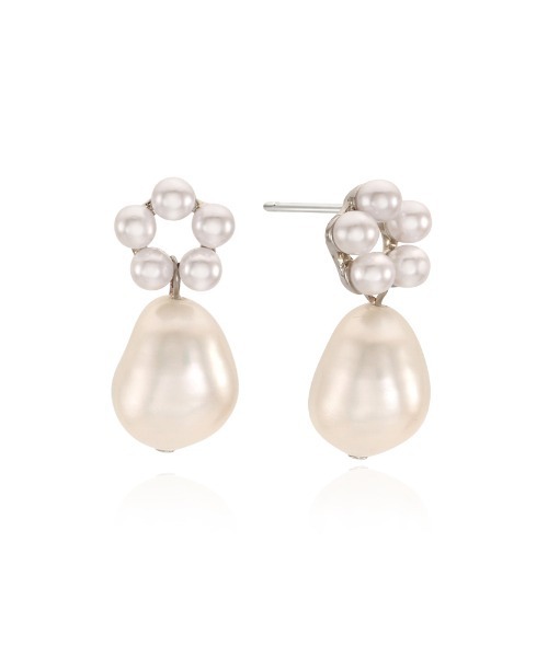 VINTAGE HOLLYWOOD(ビンテージハリウッド)の「【VINTAGE HOLLYWOOD】PETIT FLOWER DROP PEARL EARRINGS / ヴィンテージハリウッド プチ フラワー ドロップ パール イヤリング ピアス(ピアス(両耳用)・レディース・シルバー・FREE)」の10枚目の写真