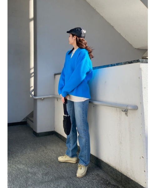 SLY(スライ)の「V/N MG LOOSE TOPS Vネック ミドルゲージ ルーズ トップス(ニット/セーター・レディース・ブラック/アイボリー/ブルー・FREE)」の12枚目の写真