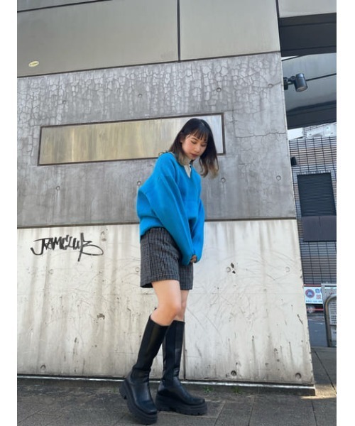 SLY(スライ)の「V/N MG LOOSE TOPS Vネック ミドルゲージ ルーズ トップス(ニット/セーター・レディース・ブラック/アイボリー/ブルー・FREE)」の14枚目の写真