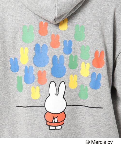 BASECONTROL(ベースコントロール)の「◆miffy ミッフィー / バックグラフィック 裏毛フーディー(パーカー・メンズ・ブラック/グレー/アイボリー・02/03/04)」の8枚目の写真