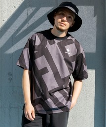 le coq sportif（ルコックスポルティフ）の「ハイパーヘリックスショートスリーブシャツ メンズ ウェア tシャツ トレーニング トレーニングウェア スポーツウェア（Tシャツ/カットソー・メンズ）」