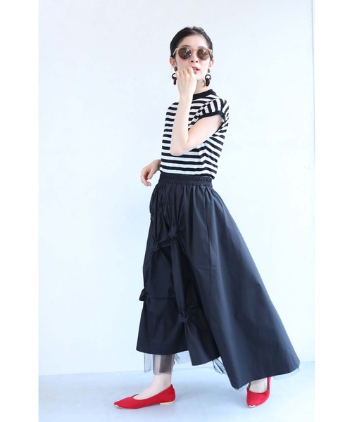 cawaii（カワイイ）の「（黒）裾から覗くチュールのダイヤカットタックロングスカート（スカート・レディース・ブラック・FREE）」の3枚目の写真