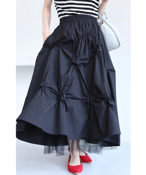 cawaii（カワイイ）の「（黒）裾から覗くチュールのダイヤカットタックロングスカート（スカート・レディース・ブラック・FREE）」の6枚目の写真