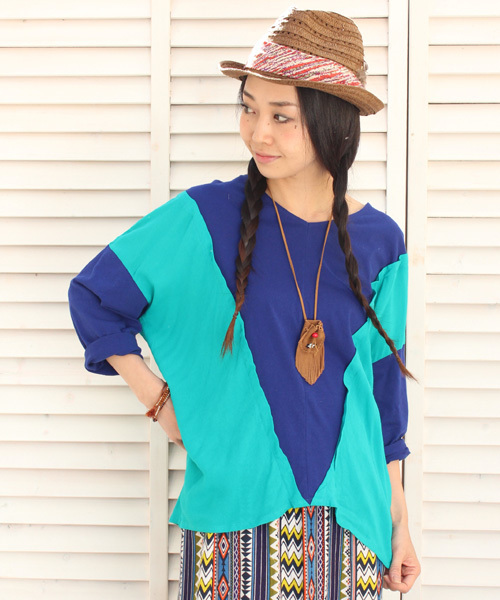 チャイハネ（チャイハネ）の「【チャイハネ】バイカラーカットソー（Tシャツ/カットソー・レディース・ブルー/イエロー/ピンク/オフホワイト・FREE）」の3枚目の写真