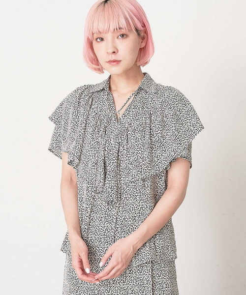 A de a.v.v(アードアー・ヴェ・ヴェ)の「襟リボンフリル柄ブラウス(シャツ/ブラウス・レディース・ホワイト/オレンジ・38/36)」の10枚目の写真