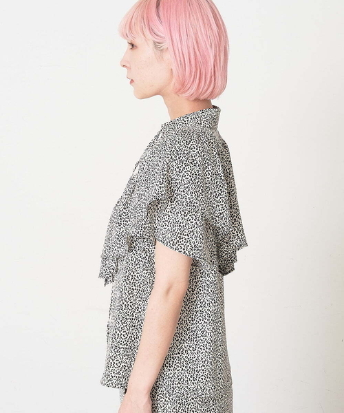 A de a.v.v(アードアー・ヴェ・ヴェ)の「襟リボンフリル柄ブラウス(シャツ/ブラウス・レディース・ホワイト/オレンジ・38/36)」の11枚目の写真