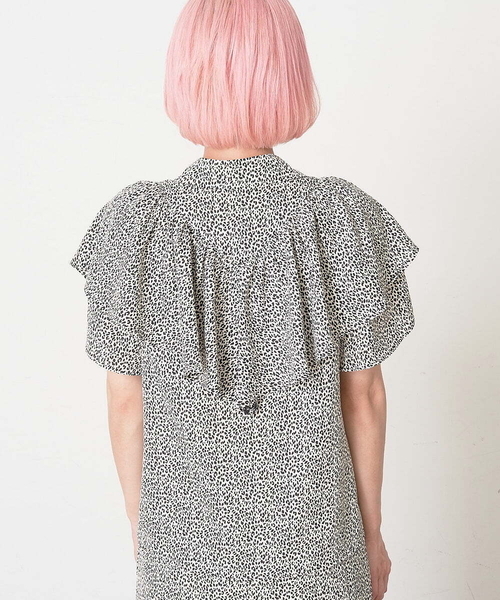 A de a.v.v(アードアー・ヴェ・ヴェ)の「襟リボンフリル柄ブラウス(シャツ/ブラウス・レディース・ホワイト/オレンジ・38/36)」の16枚目の写真