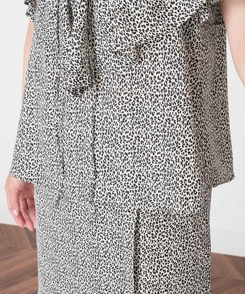 A de a.v.v(アードアー・ヴェ・ヴェ)の「襟リボンフリル柄ブラウス(シャツ/ブラウス・レディース・ホワイト/オレンジ・38/36)」の13枚目の写真