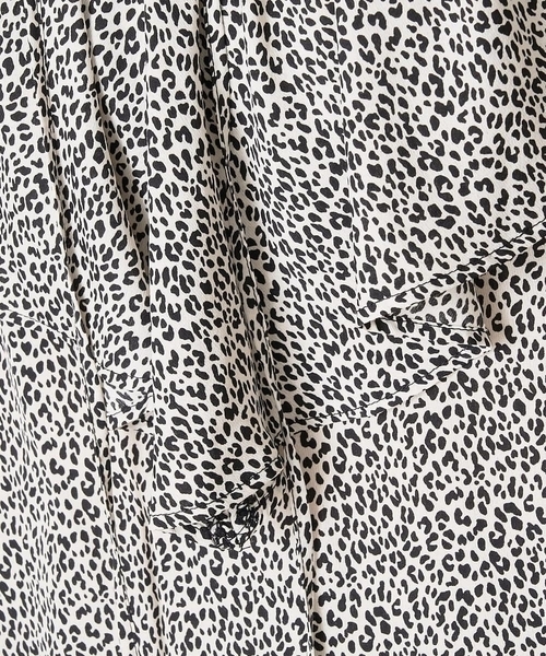 A de a.v.v(アードアー・ヴェ・ヴェ)の「襟リボンフリル柄ブラウス(シャツ/ブラウス・レディース・ホワイト/オレンジ・38/36)」の12枚目の写真