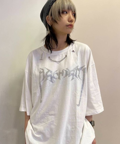 NOVESSEL(ノベセル)の「『NOVESSEL/ノベセル』ラインストーン半袖Tシャツ(Tシャツ/カットソー・レディース・ホワイト/ブラック・FREE)」の2枚目の写真