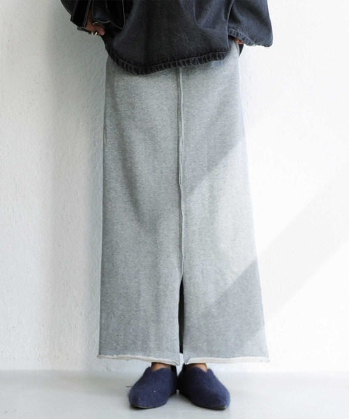 antiqua（アンティカ）の「裏毛センタースリットスカート（スカート・レディース・ブラック/ネイビー/グレー/カーキ・FREE）」の3枚目の写真