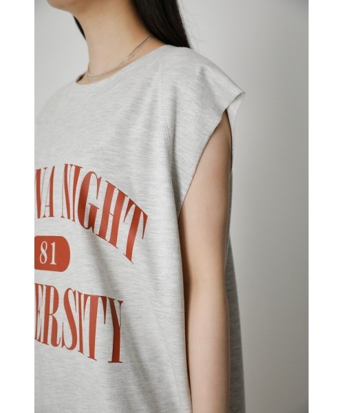 AZUL by moussy（アズールバイマウジー）の「COLLEGE PRINT SLEEVELESS TOPS/カレッジプリントスリーブレストップス（タンクトップ・レディース・チャコールグレー/ベージュ/杢グレー・FREE）」の21枚目の写真