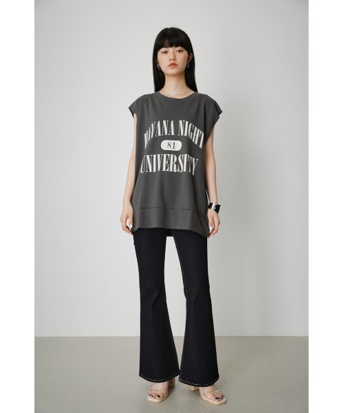 AZUL by moussy（アズールバイマウジー）の「COLLEGE PRINT SLEEVELESS TOPS/カレッジプリントスリーブレストップス（タンクトップ・レディース・チャコールグレー/ベージュ/杢グレー・FREE）」の7枚目の写真