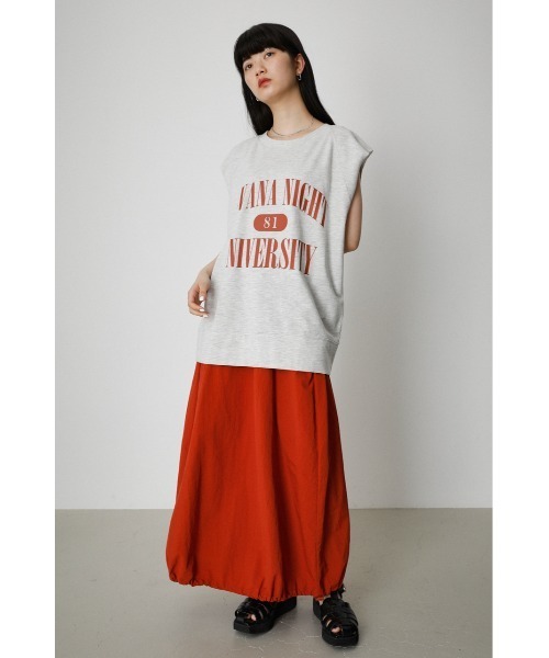 AZUL by moussy（アズールバイマウジー）の「COLLEGE PRINT SLEEVELESS TOPS/カレッジプリントスリーブレストップス（タンクトップ・レディース・チャコールグレー/ベージュ/杢グレー・FREE）」の16枚目の写真