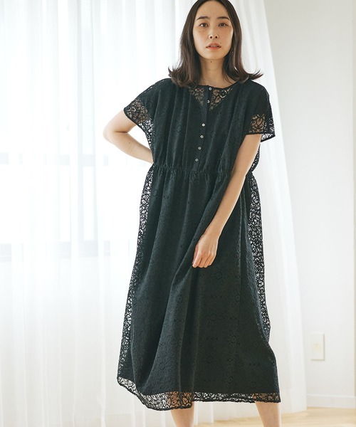 PUAL CE CIN（ピュアルセシン）の「清潔感と品の良さが漂う華やぎレースワンピース（ワンピース・レディース・ブラック/アイボリー・FREE）」の2枚目の写真