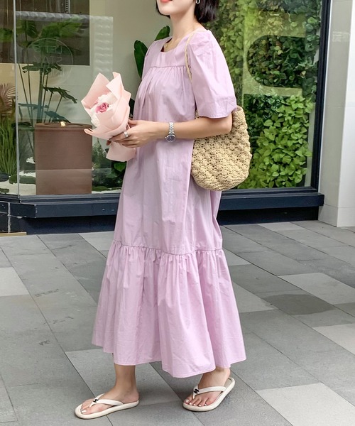 FREE STYLISTS(フリー スタイリスト)の「スクエアネック マキシ丈ワンピース(ワンピース・レディース・ブラック/ブルー/ラベンダー/ベージュ/ミント・FREE)」の1枚目の写真