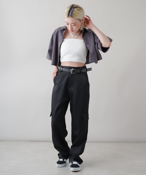 SPINNS(スピンズ)の「マルチWAY仕様 ホルターネックベアトップ(タンクトップ・レディース・ブラック/オフホワイト/ピンク/オートミール・S/M)」の5枚目の写真