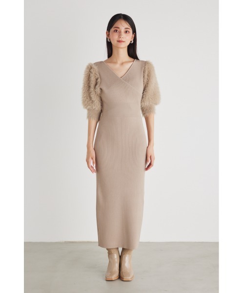 rienda(リエンダ)の「2WAYショルダーシャギータイトニットワンピース(ワンピース・レディース・ブラック/ベージュ/ライトグリーン・FREE)」の11枚目の写真