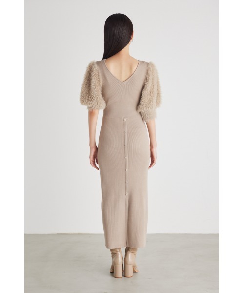 rienda(リエンダ)の「2WAYショルダーシャギータイトニットワンピース(ワンピース・レディース・ブラック/ベージュ/ライトグリーン・FREE)」の12枚目の写真