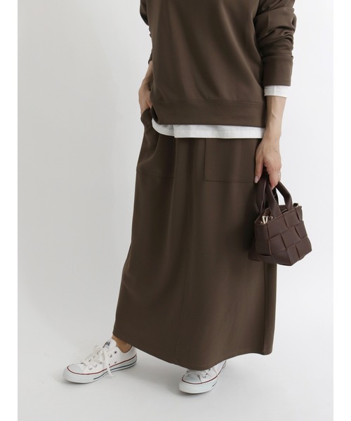 Samansa Mos2 blue(サマンサモスモスブルー)の「カットタイトスカート【セットアップ可】(スカート・レディース・ブラック/ブラウン/グレー/グリーン・フリ-)」の4枚目の写真