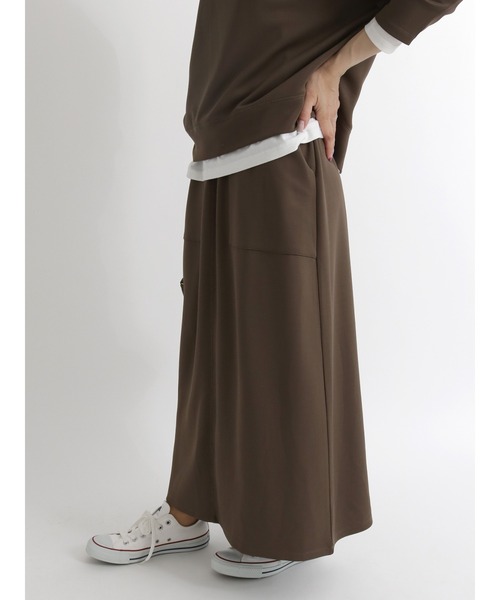 Samansa Mos2 blue(サマンサモスモスブルー)の「カットタイトスカート【セットアップ可】(スカート・レディース・ブラック/ブラウン/グレー/グリーン・フリ-)」の18枚目の写真