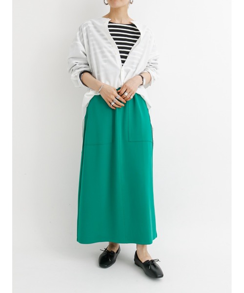 Samansa Mos2 blue(サマンサモスモスブルー)の「カットタイトスカート【セットアップ可】(スカート・レディース・ブラック/ブラウン/グレー/グリーン・フリ-)」の5枚目の写真