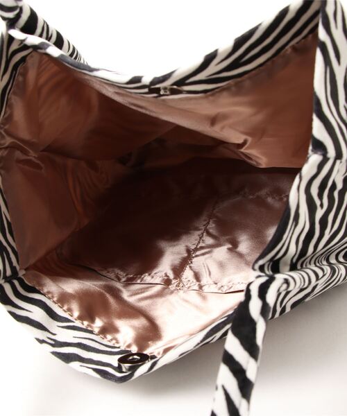 Me%（ミィパーセント）の「アソートタックトート（トートバッグ・レディース・ブラック/グレー/ピンク/その他1・FREE）」の5枚目の写真