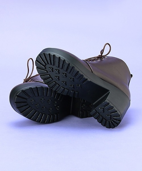 LOVETOXIC（ラブトキシック）の「レースUPショートブーツ（スニーカー・キッズ・アイボリー/ブラック/ブラウン・L/S/M）」の14枚目の写真