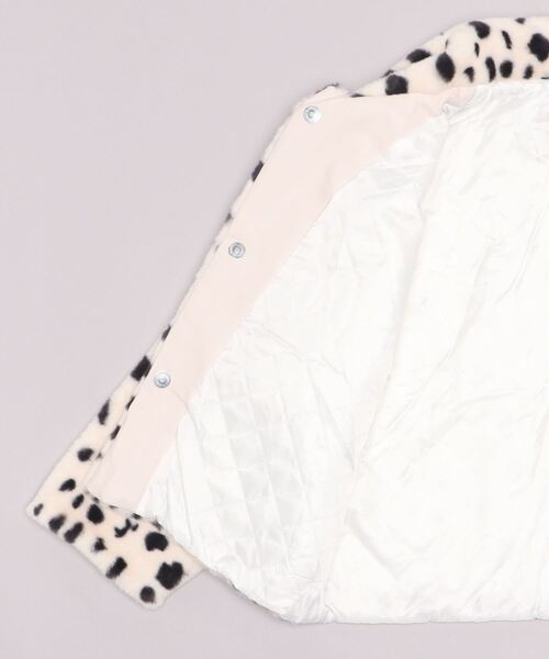 Auntie Rosa（アンティローザ）の「ヒョウ柄ファーアウター（その他アウター・レディース・ホワイト・FREE）」の4枚目の写真