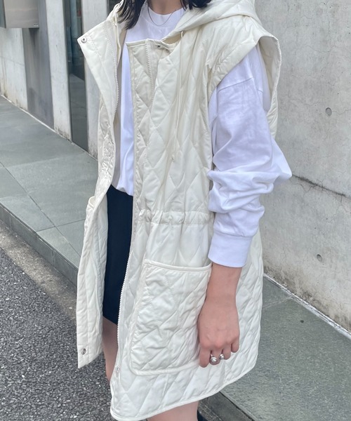 Kastane（カスタネ）の「【2022AWカタログ掲載】フード付きキルティングベスト（ベスト・レディース・アイボリー/ブラック・FREE）」の15枚目の写真