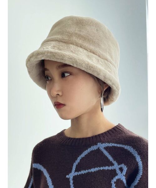 EMODA(エモダ)の「フェイクファーハット(ハット・レディース・ブラック/アイボリー/その他・FREE)」の2枚目の写真