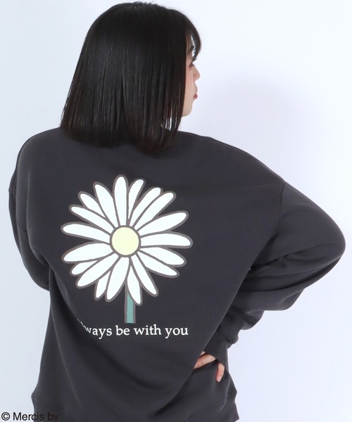 Miffy（ ミッフィー）の「Miffy（ミッフィー）キャラクタープリント裏起毛スウェットトップス/トレーナープルオーバー（スウェット・レディース・ホワイト/ホワイト系その他3/ベージュ系その他2/ブラック系その他2/ホワイト系その他2/ベージュ系その他/ホワイト系その他/ブラック系その他/ブラック系その他3/グレイッシュベージュ・M/L）」の6枚目の写真