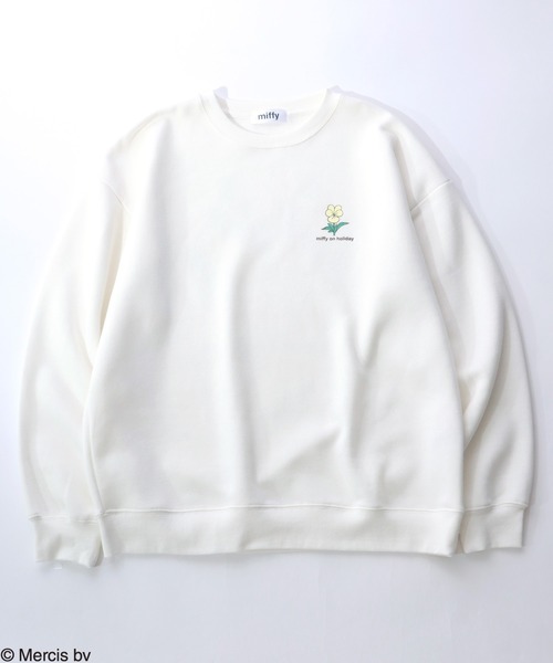 Miffy（ ミッフィー）の「Miffy（ミッフィー）キャラクタープリント裏起毛スウェットトップス/トレーナープルオーバー（スウェット・レディース・ホワイト/ホワイト系その他3/ベージュ系その他2/ブラック系その他2/ホワイト系その他2/ベージュ系その他/ホワイト系その他/ブラック系その他/ブラック系その他3/グレイッシュベージュ・M/L）」の14枚目の写真
