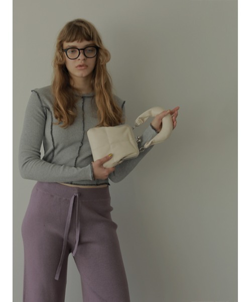 AMAIL（アマイル）の「Marshmallow gama bag（ショルダーバッグ・レディース・アイボリー/ブラック・FREE）」の8枚目の写真