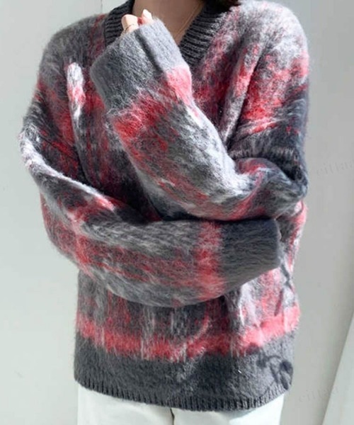 Dalfwin(ダールフィン)の「ウール混チェック柄ニット プルオーバー(ニット/セーター・レディース・ベージュ/ブラウン/グレー・FREE)」の7枚目の写真