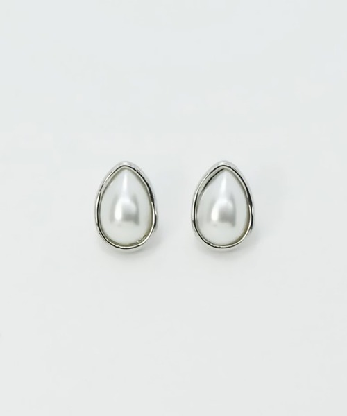 GOLDY(ゴールディ)の「【GOLDY】パール × メタル ドロップ シェイプ ピアス / 1221109 ※(ピアス(両耳用)・レディース・ゴールド/シルバー系その他/シルバー/ゴールド系その他2・FREE)」の10枚目の写真