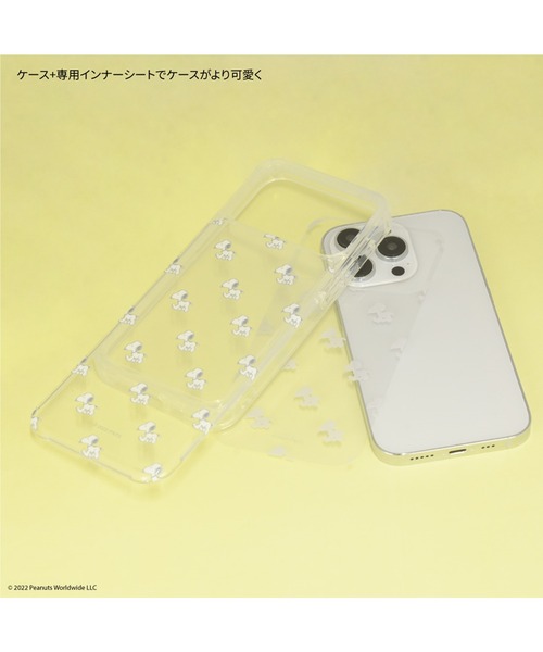 SNOOPY×OLD BETTY'S（スヌーピーカケルオールドベティーズ）の「SNG709 iPhone14/14 Pro/13/13Pro/12/12Pro 対応 ケース SNOOPY ピーナッツ SHOWCASE+（スマホケース/カバー・レディース・アイボリー/グレー/ホワイト/オフホワイト・FREE）」の7枚目の写真