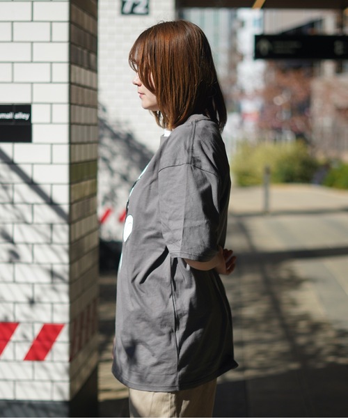 roial(ロイアル)の「DESIGN TEE/ROIAL(ロイアル)半袖Tシャツ(Tシャツ/カットソー・メンズ・ブルー/グリーン/イエロー/チャコールグレー/ホワイト・LARGE/MEDIUM/X-LARGE/SMALL)」の16枚目の写真