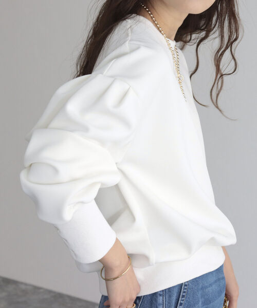 fredy emue（フレディエミュ）の「ボリュームスリーブプルオーバー（Tシャツ/カットソー・レディース・オフホワイト/カーキ/ブラック・38）」の4枚目の写真