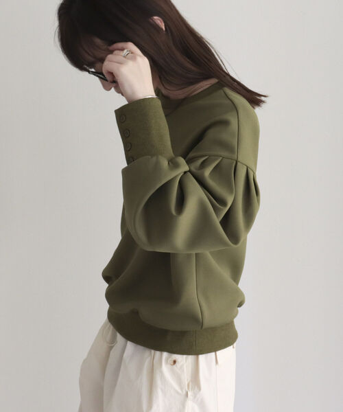 fredy emue（フレディエミュ）の「ボリュームスリーブプルオーバー（Tシャツ/カットソー・レディース・オフホワイト/カーキ/ブラック・38）」の9枚目の写真