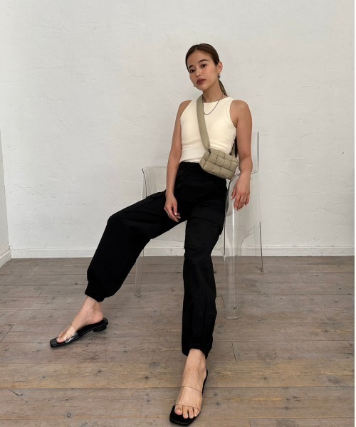 TRUNC（トランクエイティーエイト）の「Syakasyaka Nylon Cargo Pants（カーゴパンツ・レディース・ブラック/アイボリー・FREE）」の15枚目の写真