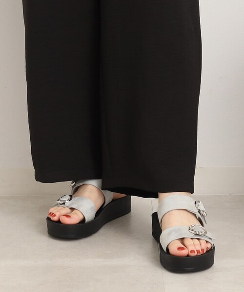 SHOO・LA・RUE（シューラルー）の「◆ビジュー付き ダブルベルト サンダル（サンダル・レディース・ピンクゴールド/シルバー・35/45）」の10枚目の写真