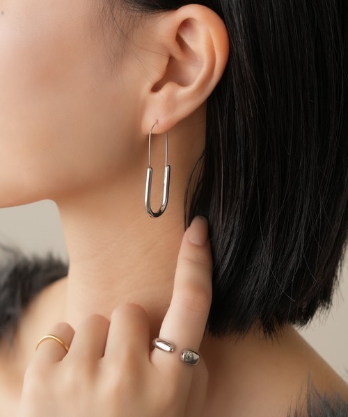 IAMUSE(アイアミューズ)の「金属アレルギー対応 スリムオーバルフープピアス S0989【IAMUSE】(ピアス(両耳用)・レディース・シルバー/ゴールド・FREE)」の11枚目の写真