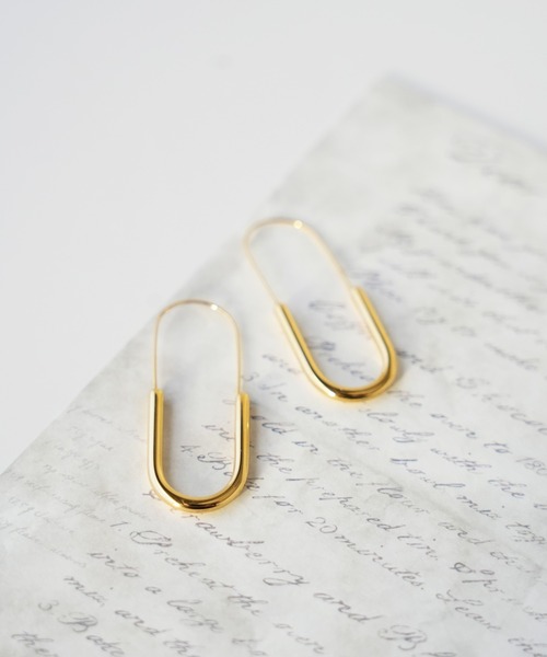 IAMUSE(アイアミューズ)の「金属アレルギー対応 スリムオーバルフープピアス S0989【IAMUSE】(ピアス(両耳用)・レディース・シルバー/ゴールド・FREE)」の3枚目の写真