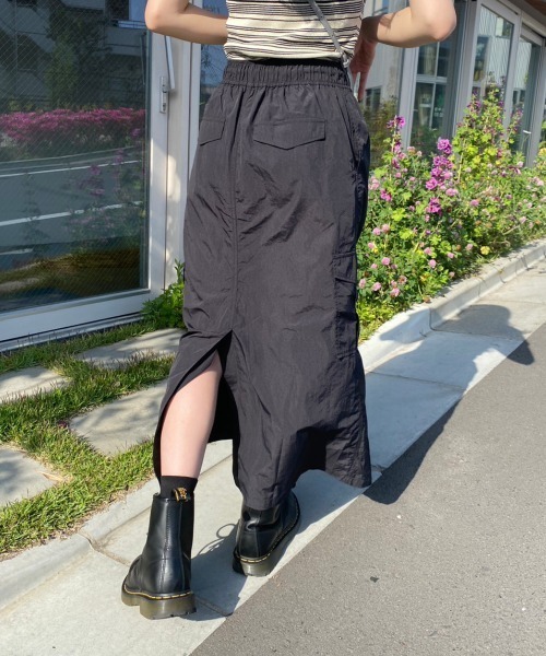 セール】【低身長用サイズあり】スリット入りナイロンカーゴスカート