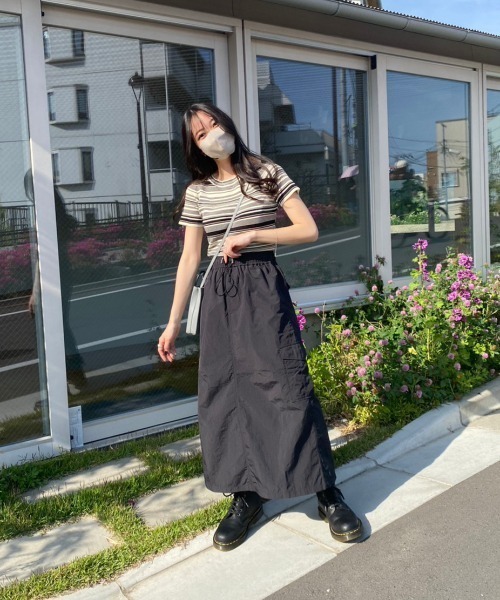 nemne store(ネンネストア)の「【低身長用サイズあり】スリット入りナイロンカーゴスカート(スカート・レディース・オフホワイト/カーキ/ブラック・SMALL/MEDIUM)」の15枚目の写真