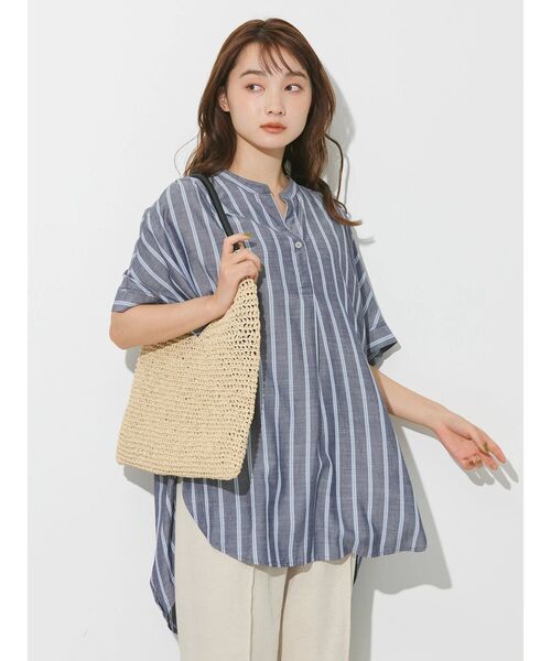 AMERICAN HOLIC（アメリカンホリック）の「接触冷感スキッパーリネンブレンドシャツチュニック（チュニック・レディース・オフホワイト/サックスブルー/ネイビー/ホワイト系その他6/ブルー系その他4/ピンク・M/L）」の7枚目の写真