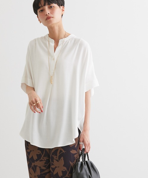 AMERICAN HOLIC（アメリカンホリック）の「接触冷感スキッパーリネンブレンドシャツチュニック（チュニック・レディース・オフホワイト/サックスブルー/ネイビー/ホワイト系その他6/ブルー系その他4/ピンク・M/L）」の2枚目の写真