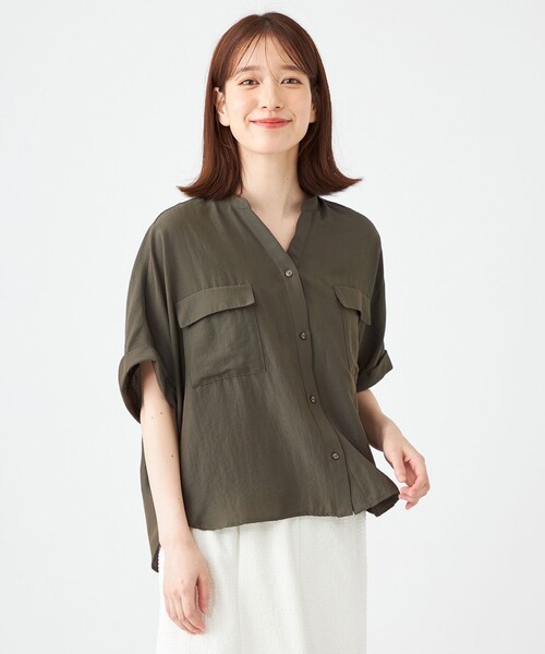 SHARE PARK（シェアパーク）の「【洗える】ドルマンスリーブサテンシャツ（シャツ/ブラウス・レディース・アイボリー系/カーキ系・MEDIUM）」の8枚目の写真